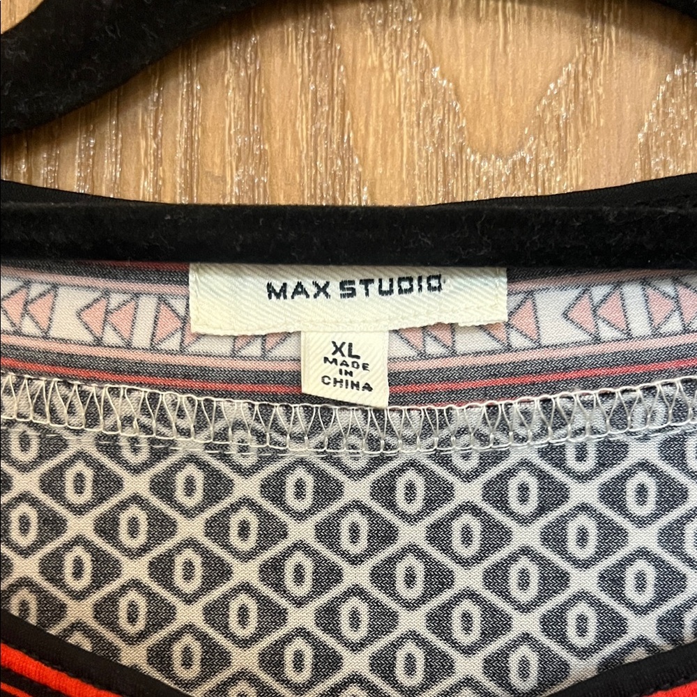 Max Studio Elegant Sleeveless Patterned Dress - image 2